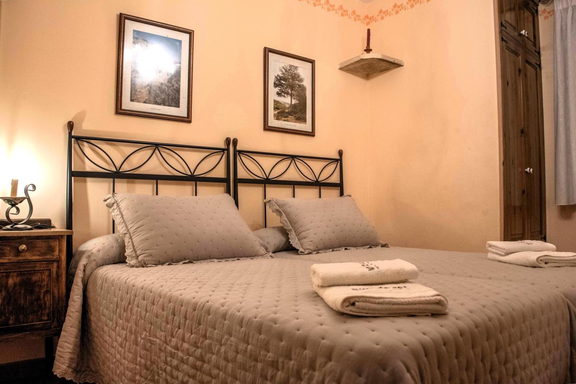 Casa Rural Nuri De Rei A Y B Todolella Eksteriør billede